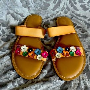 Old Navy New Flower Sandals 8 3 for 30 deal
